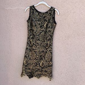 Charlotte Russe Black Gold Lame Small Open Scalloped Back And Hem Cocktail Dress